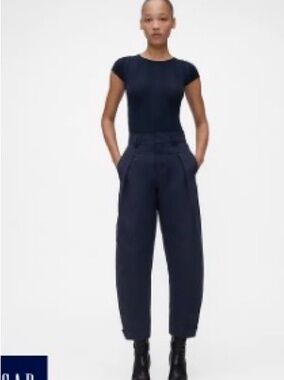 NWT GAP Studio High Rise Barrel Pants